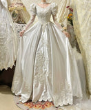 Gorgeous V-neck Long Sleeve Wedding Dress HZ0319