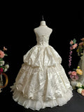 Vintage Strapless Pleated Lace Wedding Dress HZ0319