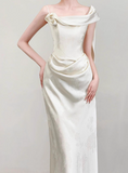 New Arrival Wedding Dress Asymmetrical Neck Pleated Wedding Dress HZ0319