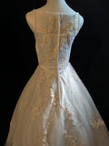 Retro Wedding Dress Crew Neck Tulle Wedding Dress HZ0319