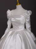 New Arrival Wedding Dress Square Neck Pleated Pearl Wedding Dress HZ0319