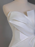 New Arrival Wedding Dress A Line Strapless Pleated Wedding Dress HZ0319