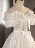 Elegant Wedding Dress Off Shoulder Pleated Lace Wedding Dress HZ0319
