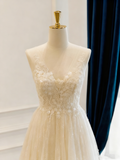 Elegant Wedding Dress V-neck Pleated Tulle Wedding Dress HZ0319