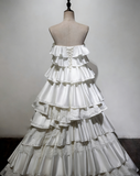 Newest Wedding Dress Strapless Tiered Wedding Dress HZ0319
