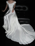 Minimalist Wedding Dress Crew Neck Pleated Wedding Dress HZ0319