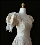 Vintage Wedding Dress A Line Crew Neck Wedding Dress HZ0319