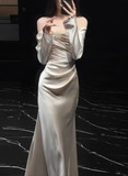 Minimalist Wedding Dress Off Shoulder Long Sleeves Pleated Wedding Dress HZ0319