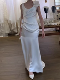 Stunning Wedding Dress Satin Crew Neck Flower Wedding Dresses HZ0319
