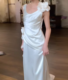 Stunning Wedding Dress Satin Crew Neck Flower Wedding Dresses HZ0319